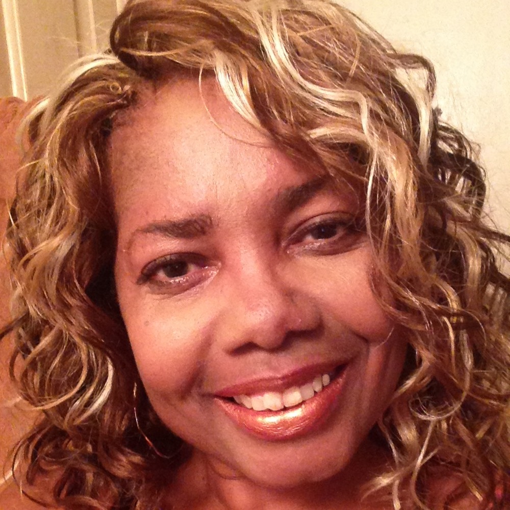 Meet your Posher, Carolyn